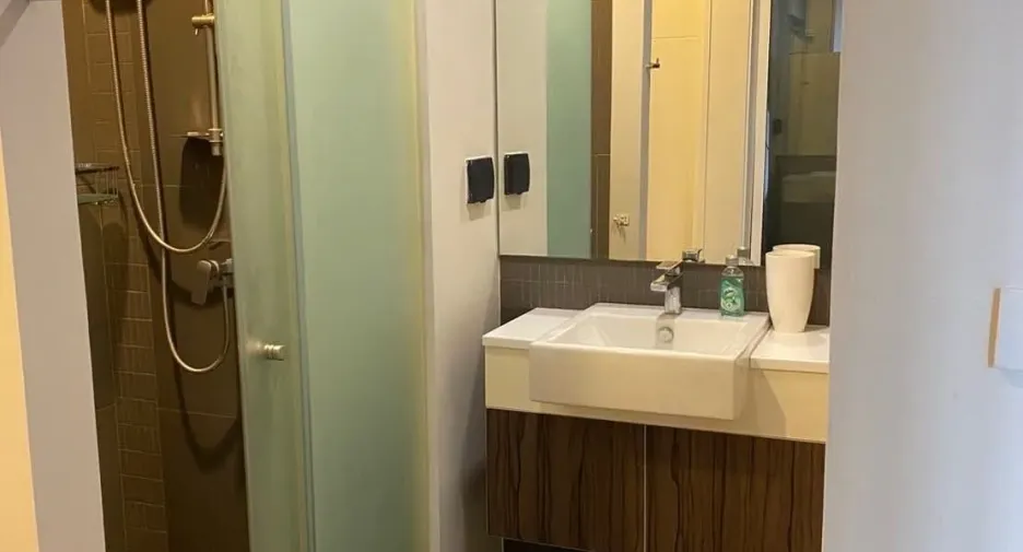 Wohnung zur Miete mit 1 Zimmer in Huai Khwang, Bangkok