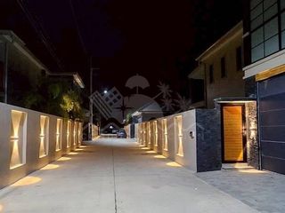 For sale and for rent 5 bedrooms house in Bang Lamung, Chonburi
