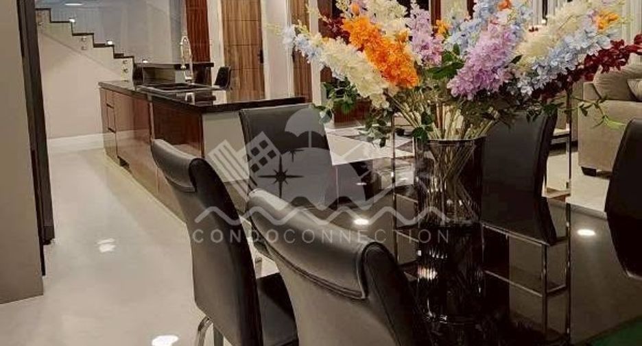For sale そして for rent 5 ベッドルーム house in Bang Lamung, Chonburi