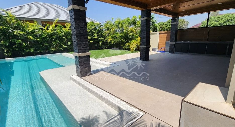 For sale そして for rent 5 ベッドルーム house in Bang Lamung, Chonburi