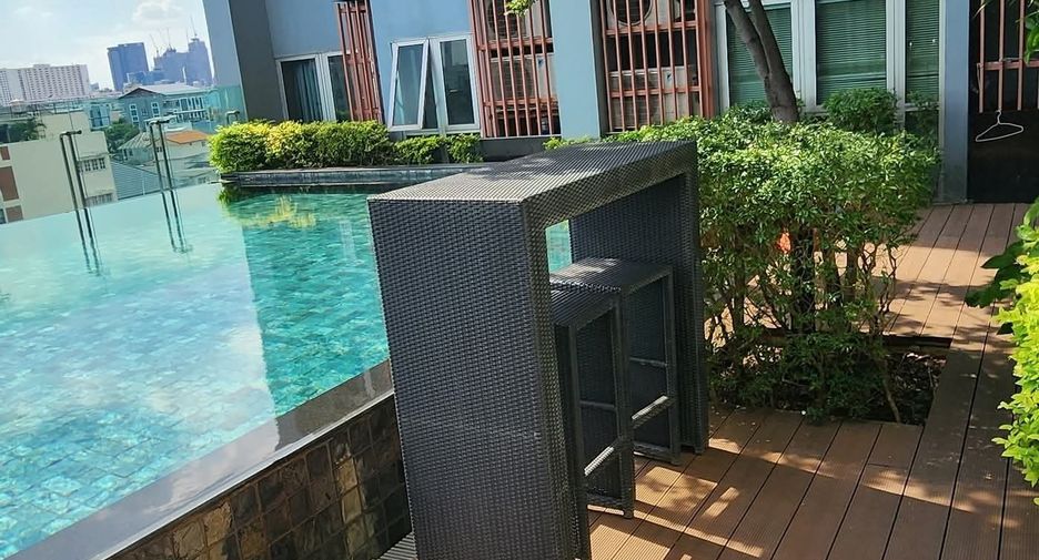 出租 和 出售 1 卧室 公寓 在 Huai Khwang, 曼谷