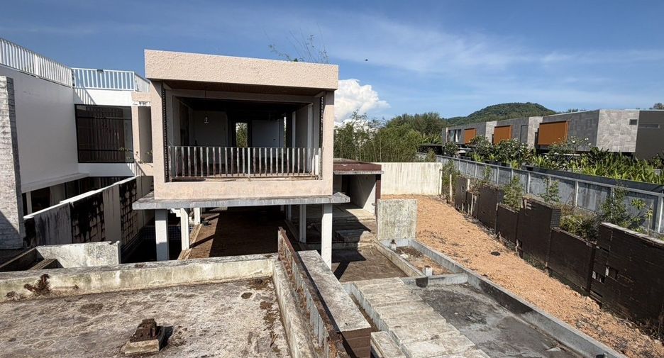 For sale 3 bedrooms villa in Mueang Phuket, Phuket