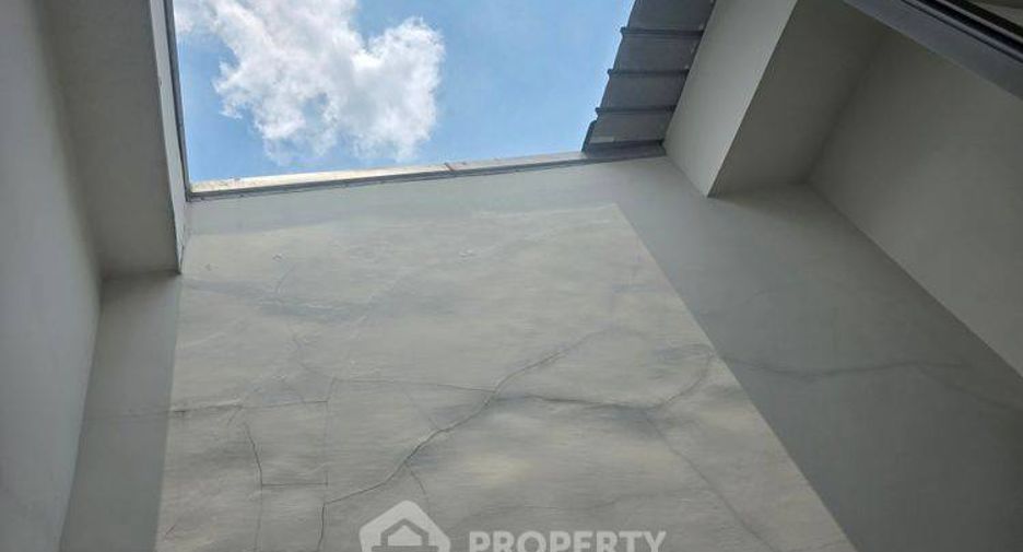 Аренда и продажа 3 спальни таунхаус в Кхан На Яо, Бангкок