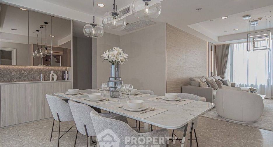 À vendre 3 chambres condo à Watthana, Bangkok