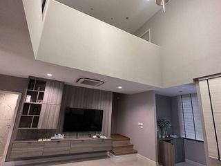 For sale 3 bedrooms townhouse in Saphan Sung, Bangkok