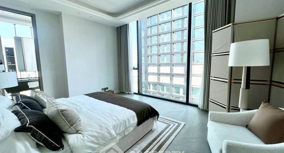 À louer 3 chambres condo à Pathum Wan, Bangkok