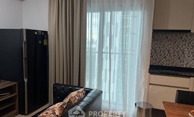 Condo en alquiler de 2 habitaciones en Huai Khwang, Bangkok