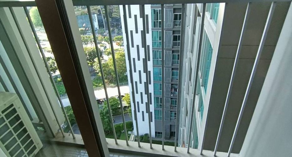 Condo en alquiler de 2 habitaciones en Huai Khwang, Bangkok