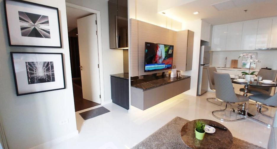 For rent 2 ベッドルーム condo in Sathon, Bangkok