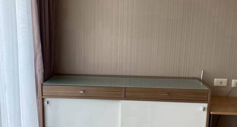 Condo en alquiler de 1 habitaciones en Khlong Toei, Bangkok