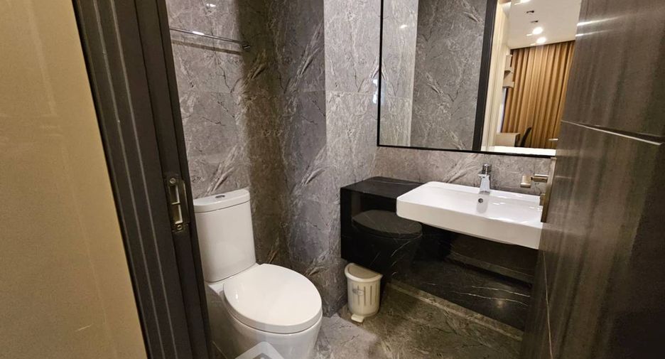 For rent 1 bed condo in Khlong Toei, Bangkok