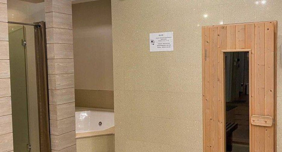For sale 2 ベッドルーム condo in Bang Rak, Bangkok
