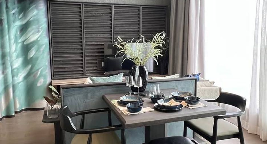 For rent 2 bedrooms condo in Ratchathewi, Bangkok