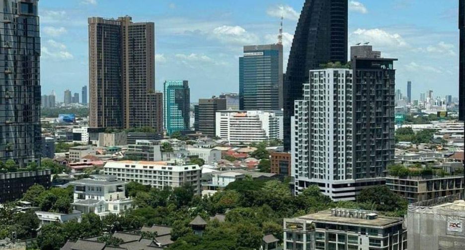 For sale 2 bedrooms condo in Khlong Toei, Bangkok