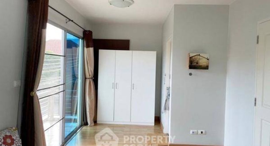 Casa en venta de 3 habitaciones en Bang Phli, Samut Prakan