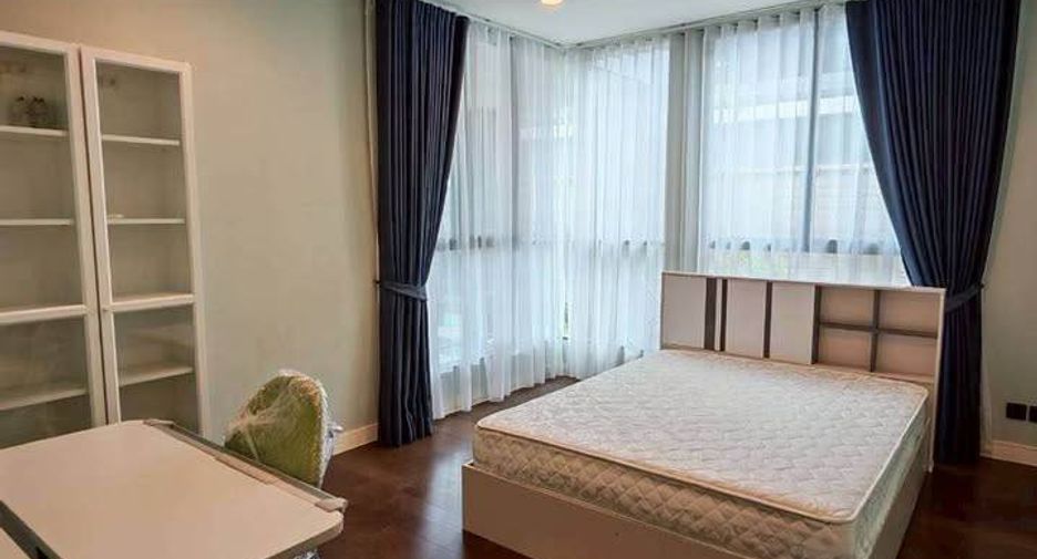 À louer et à vendre 5 chambres maison à Bang Kapi, Bangkok