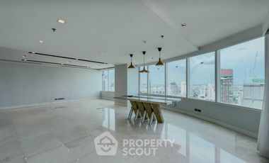 For sale 3 ベッドルーム condo in Watthana, Bangkok