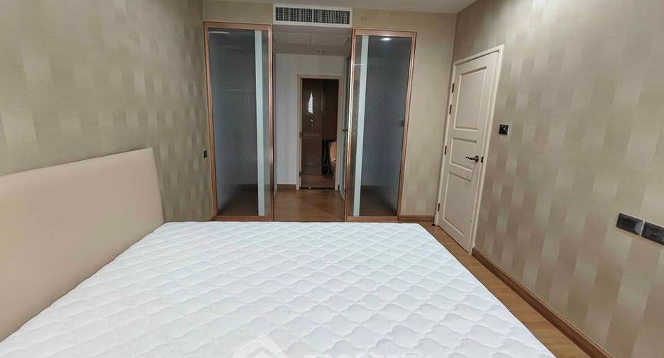 For sale 1 Beds condo in Huai Khwang, Bangkok