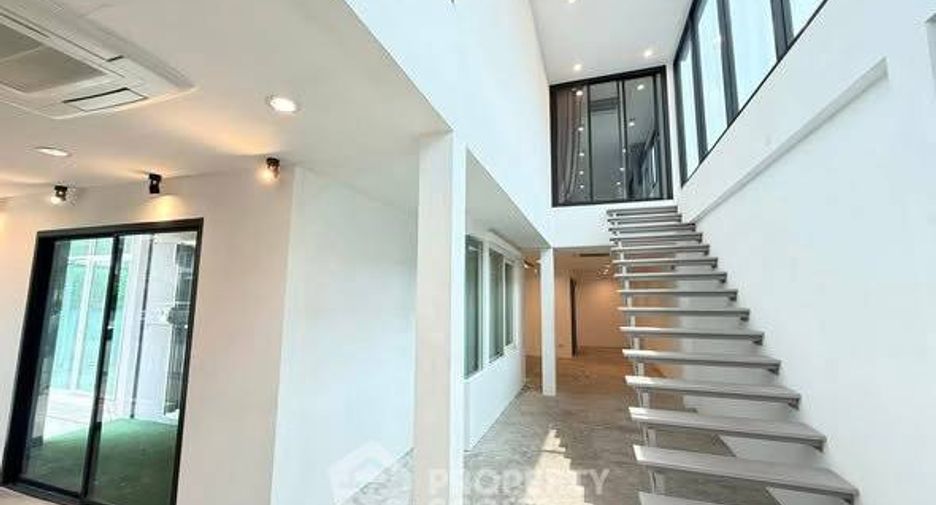 For sale 3 ベッドルーム house in Sai Mai, Bangkok