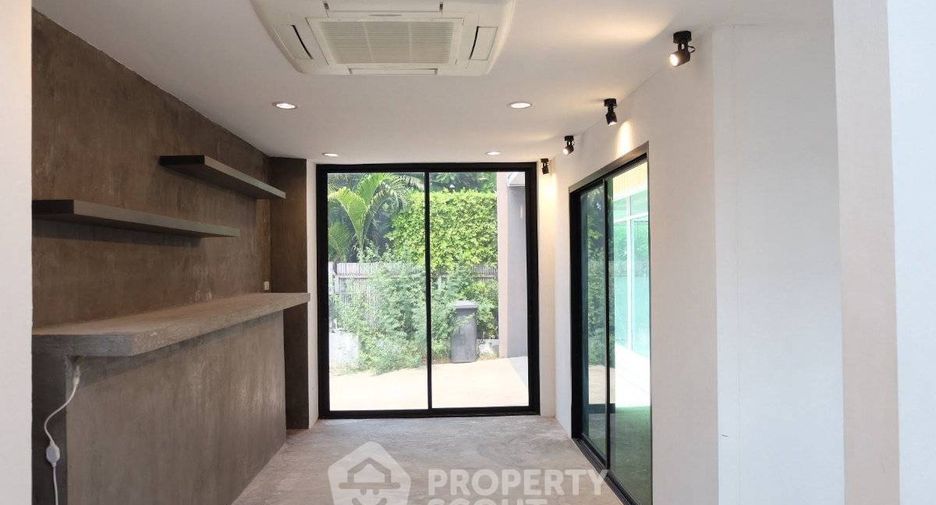 For sale 3 ベッドルーム house in Sai Mai, Bangkok