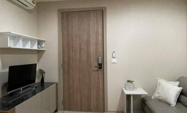Продажа 1 кровать кондо в Хуаи Кхщанг, Бангкок
