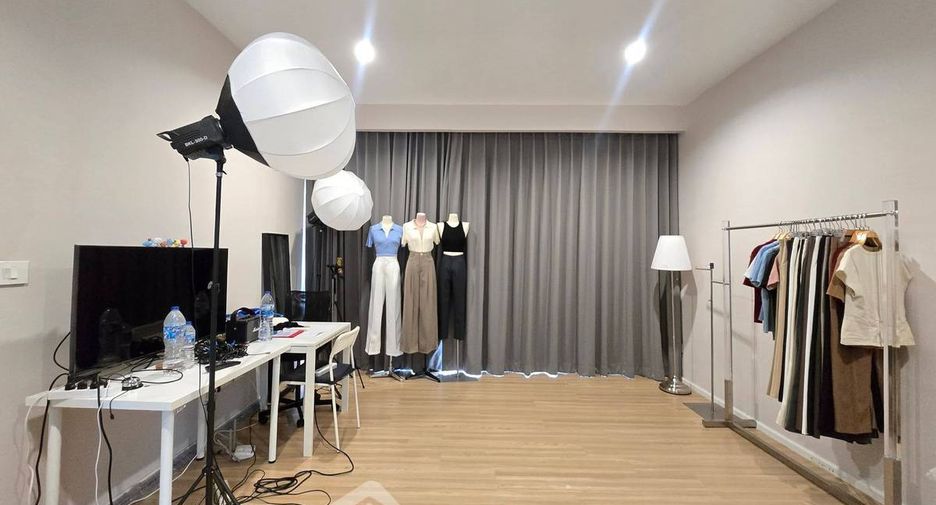 Reihenhaus zum Kauf mit 3 Zimmer in Saphan Sung, Bangkok