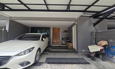 Reihenhaus zum Kauf mit 3 Zimmer in Saphan Sung, Bangkok