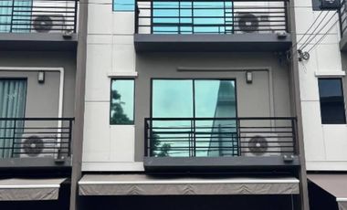 For sale 3 ベッドルーム house in Bang Khen, Bangkok