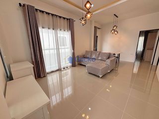 Haus zur Miete mit 3 Zimmer in Bang Lamung, Chonburi
