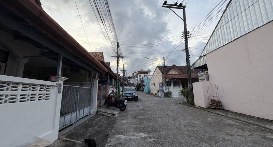 For sale 2 bedrooms townhouse in Mueang Phuket, Phuket