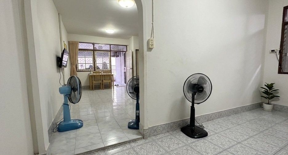 For sale 2 bedrooms townhouse in Mueang Phuket, Phuket