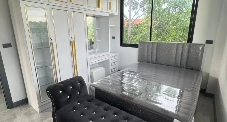 Haus zum Kauf und zur Miete mit 4 Zimmer in East Pattaya, Pattaya