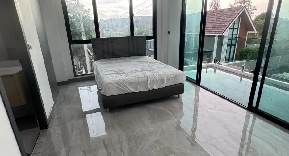 Haus zum Kauf und zur Miete mit 4 Zimmer in East Pattaya, Pattaya
