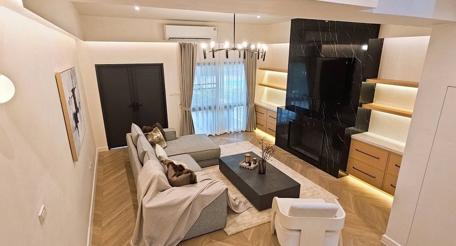 Продажа и аренда 5 спальни таунхаус в Кхлонг Тоеи, Бангкок