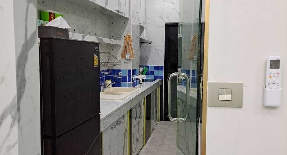 For rent and for sale 2 bedrooms condo in Khlong Toei, Bangkok