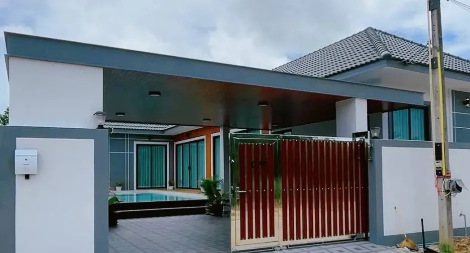 For sale 3 ベッドルーム house in Sattahip, Chonburi