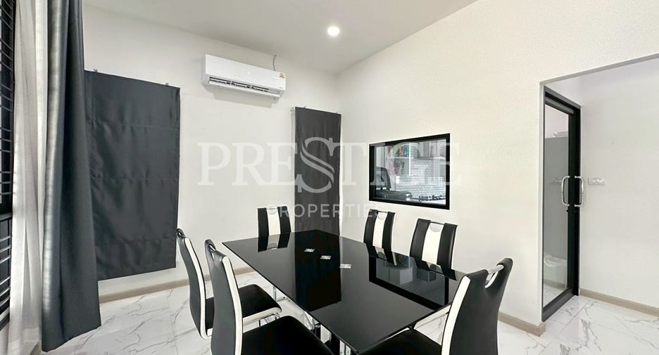 For rent 3 bedrooms house in East Pattaya, Pattaya
