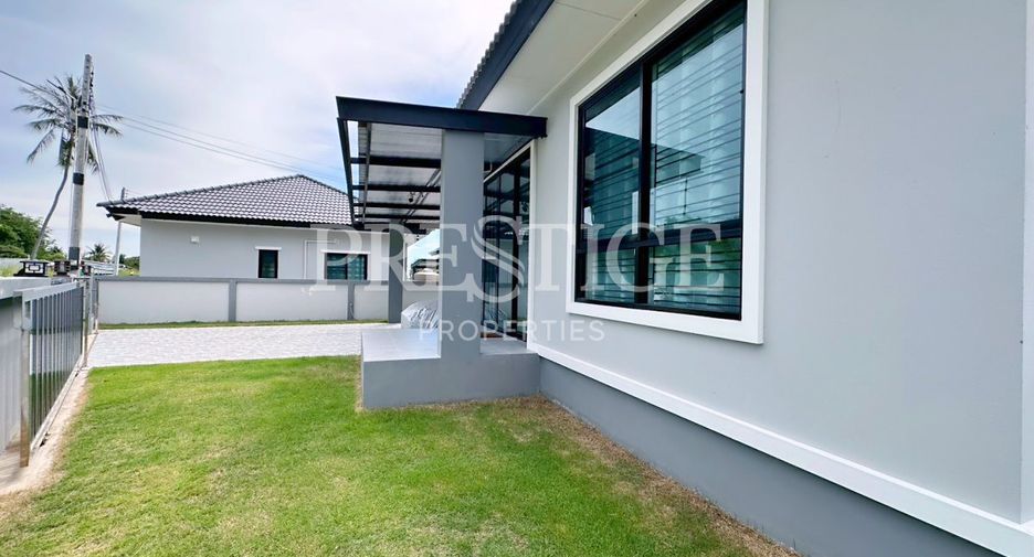 For rent 3 bedrooms house in East Pattaya, Pattaya