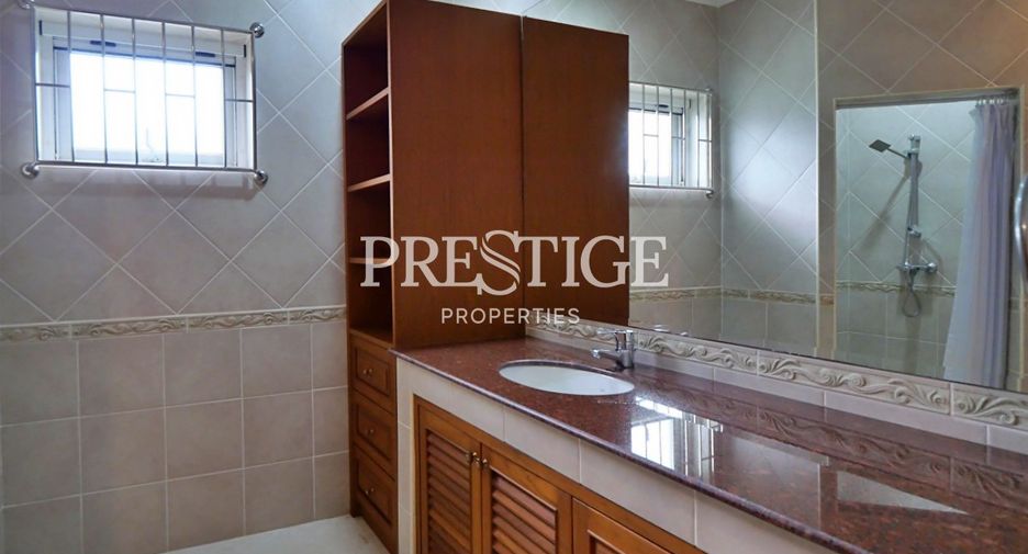 For sale 2 ベッドルーム house in Jomtien, Pattaya