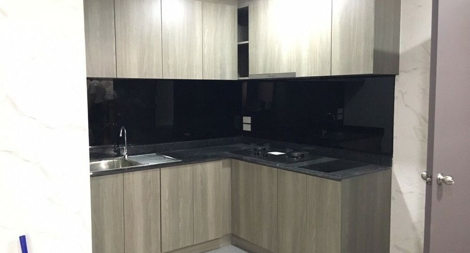 For rent and for sale 3 bedrooms condo in Khlong Toei, Bangkok