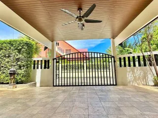 For rent 3 bedrooms house in Mueang Phuket, Phuket