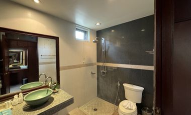 For sale and for rent 4 bedrooms villa in Thalang, Phuket