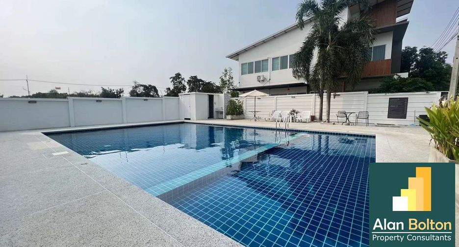 Casa en alquiler de 3 habitaciones en East Pattaya, Pattaya