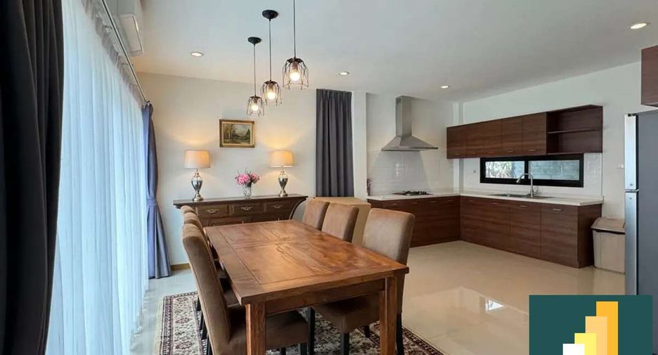 Casa en alquiler de 3 habitaciones en East Pattaya, Pattaya