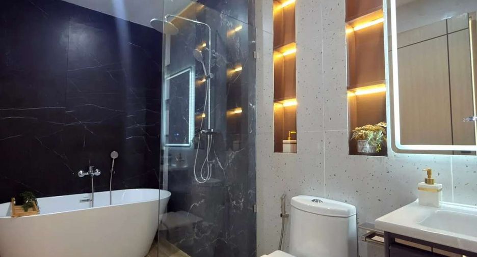 À vendre 5 chambres maison à Jomtien, Pattaya