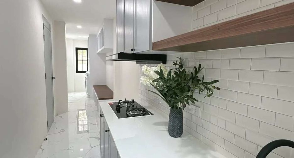 À vendre 5 chambres maison à Jomtien, Pattaya