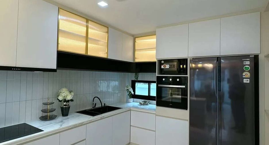 À vendre 5 chambres maison à Jomtien, Pattaya