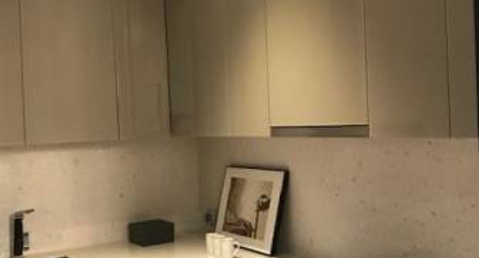 For rent and for sale 3 bedrooms condo in Khlong Toei, Bangkok
