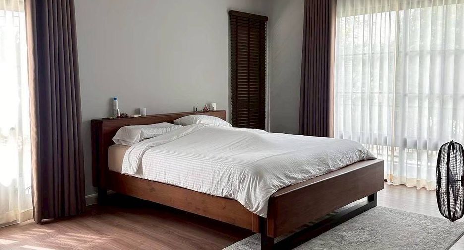 For sale 5 bedrooms house in Bang Phli, Samut Prakan