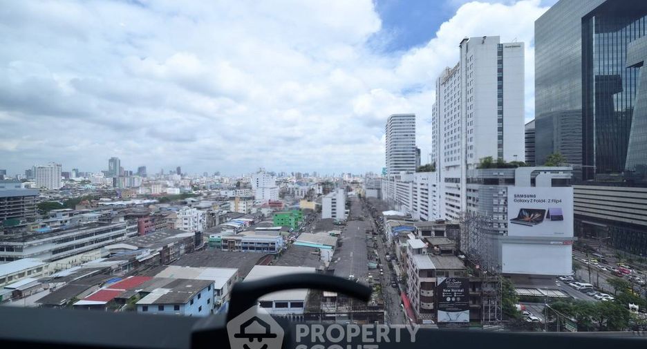 À vendre 2 chambres condo à Huai Khwang, Bangkok